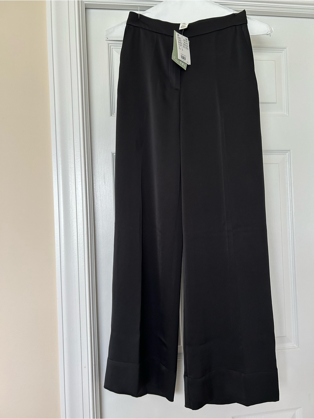 H&M Black Wide-Leg Trousers with Cuffed Hem